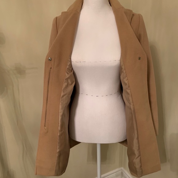 Coat - Picture 12 of 14